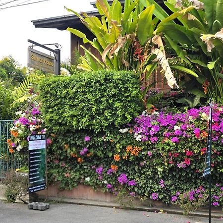 Siriwan Hostel Čiang Mai Exteriér fotografie