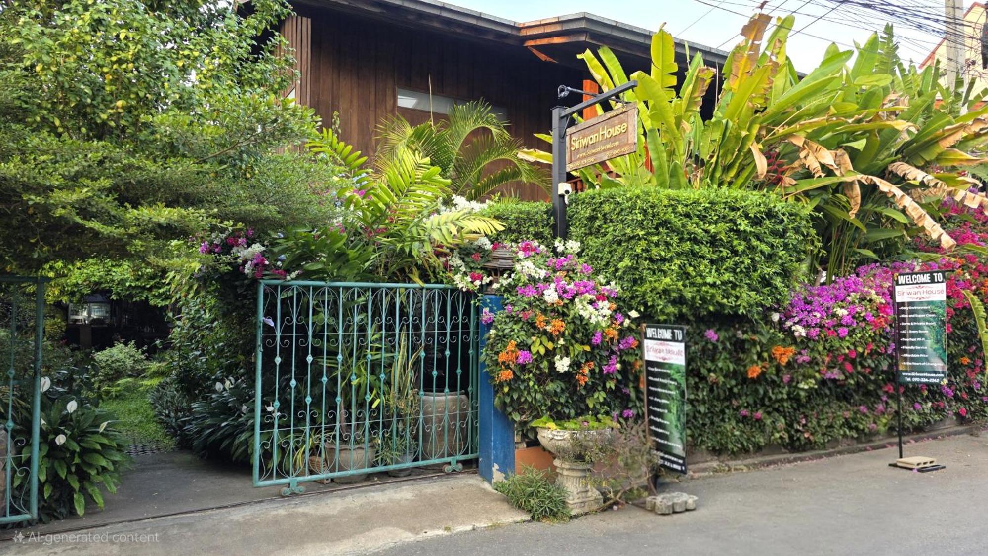 Siriwan Hostel Čiang Mai Exteriér fotografie